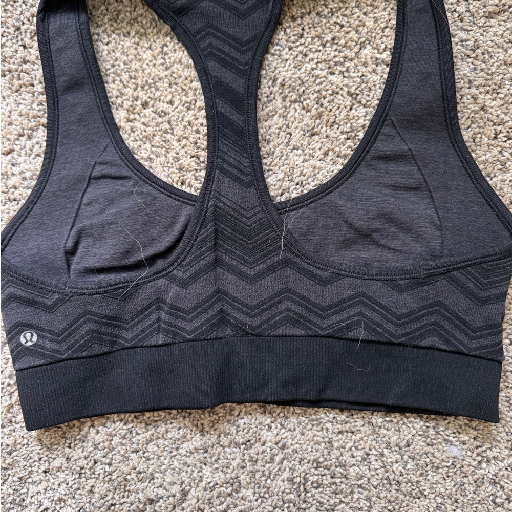 Lululemon sports bra